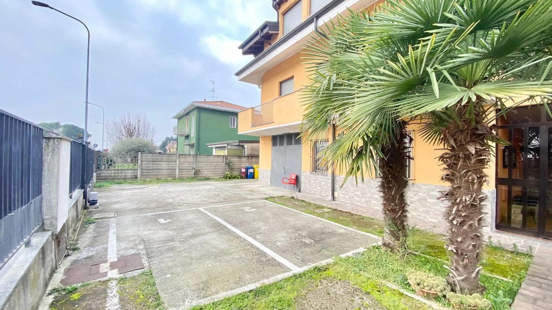 Rho Fiera Milano, Graziosa E Confortevole Con Parcheggio Gratuito Interno Privato Italie